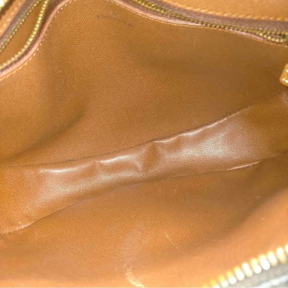 Louis Vuitton LV Crossbody bag - Picture 7 of 10